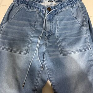 American Eagle Outfitters jogger jeans
